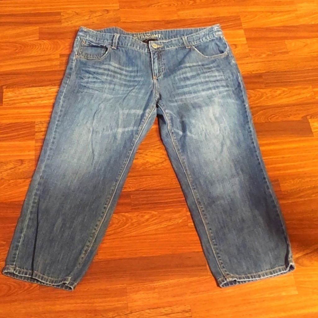 N Y & Co. Boyfriend Capris Jeans